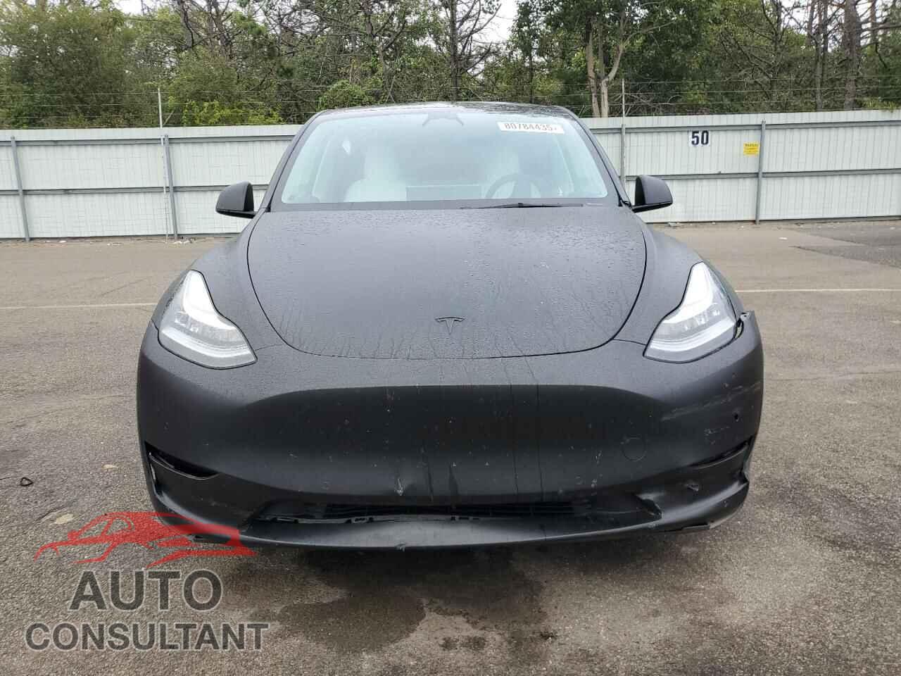TESLA MODEL Y 2022 - 7SAYGDEE8NF417629