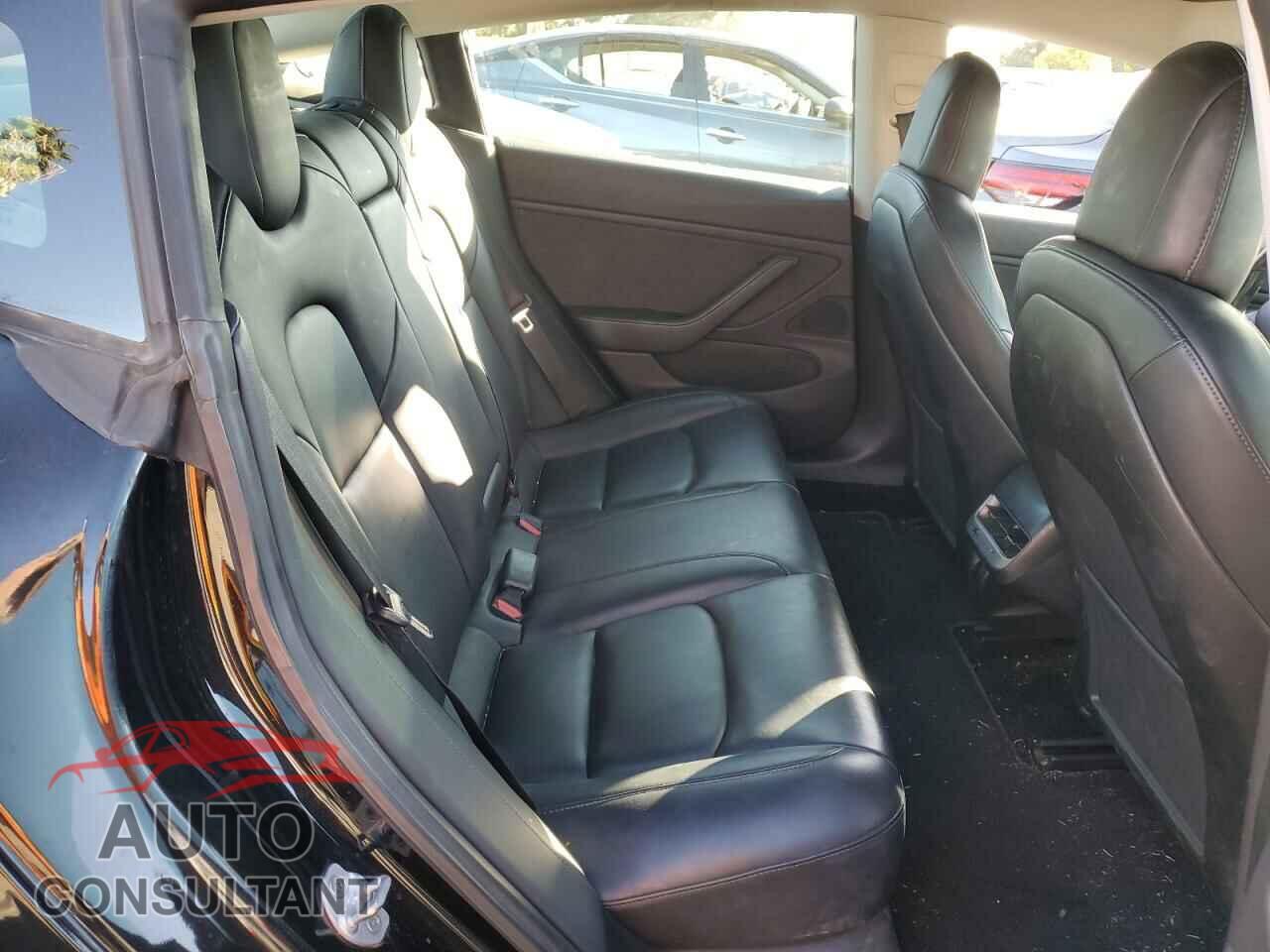 TESLA MODEL 3 2019 - 5YJ3E1EA4KF296618