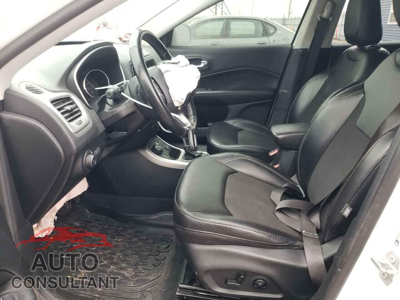 JEEP COMPASS 2021 - 3C4NJDBB2MT573872