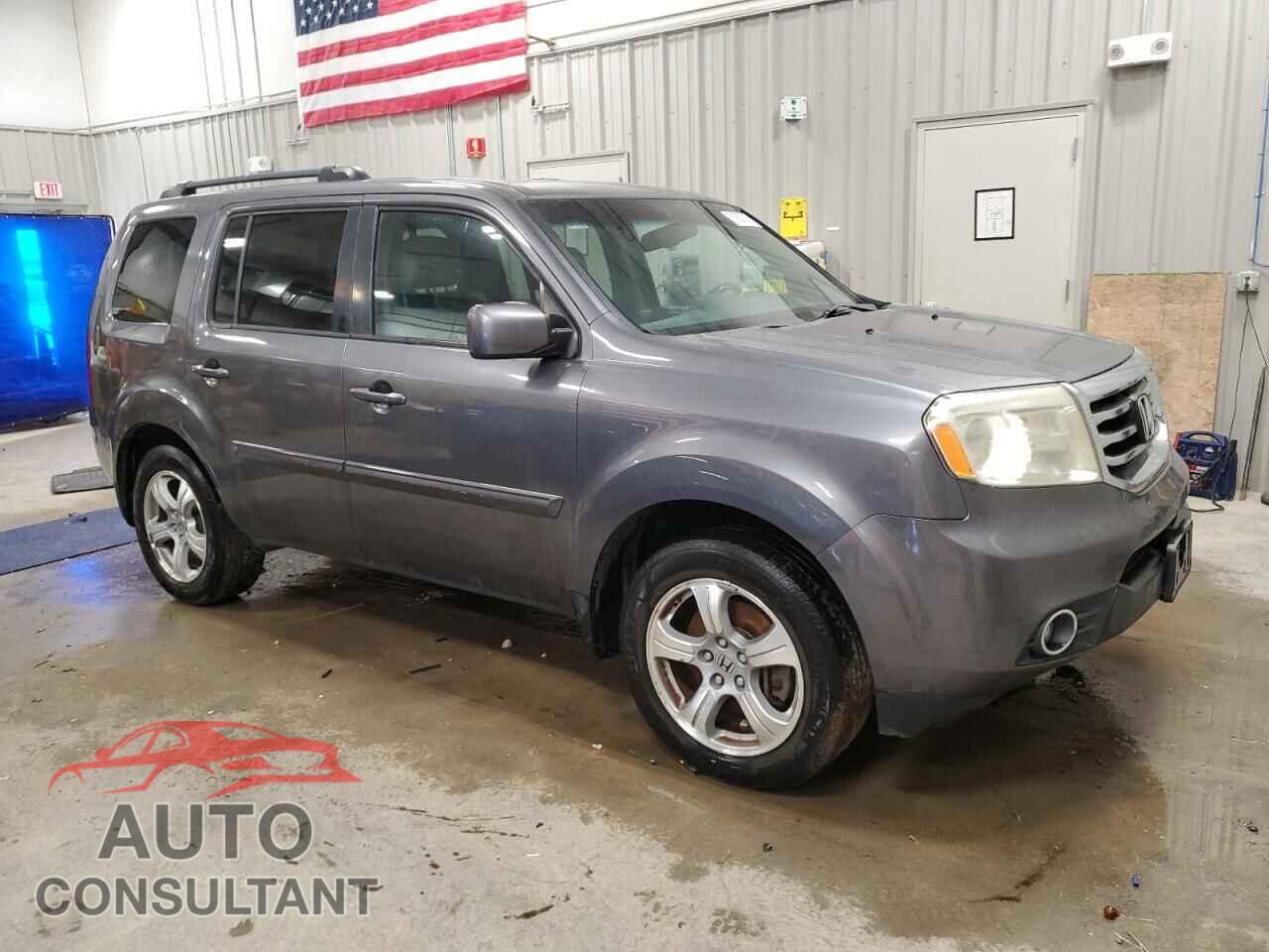 HONDA PILOT 2015 - 5FNYF4H55FB041226