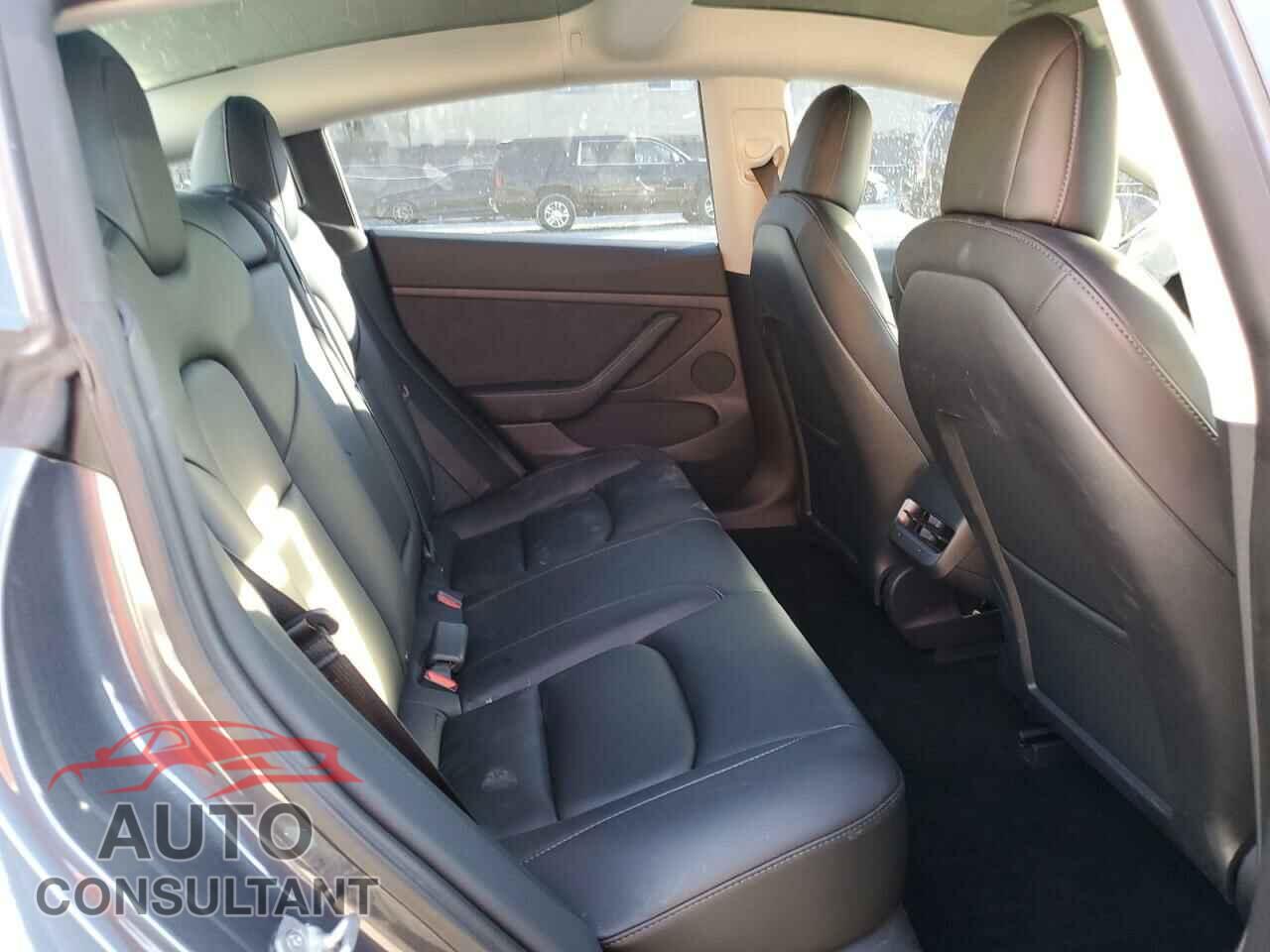 TESLA MODEL 3 2022 - 5YJ3E1ECXNF129640