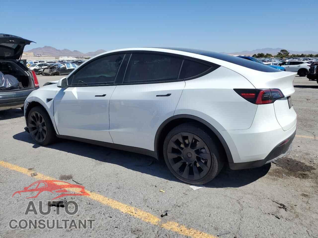 TESLA MODEL Y 2023 - 7SAYGDEE9PF688489