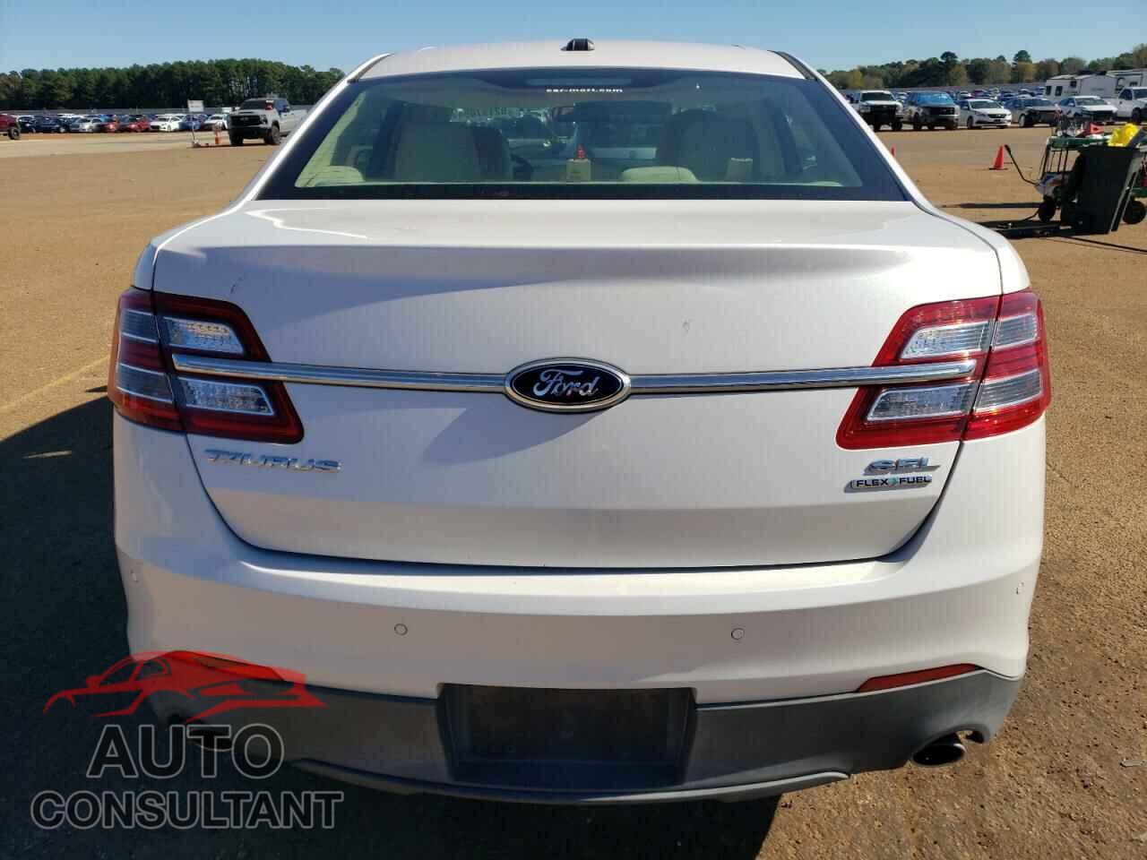 FORD TAURUS 2013 - 1FAHP2E84DG192809