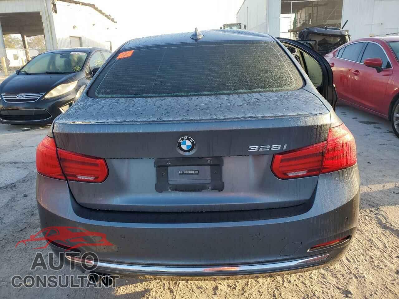 BMW 3 SERIES 2016 - WBA8E9G55GNU28019