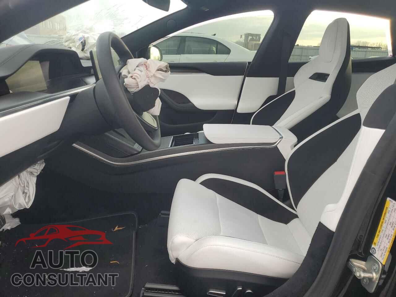 TESLA MODEL S 2024 - 5YJSA1E61RF540125