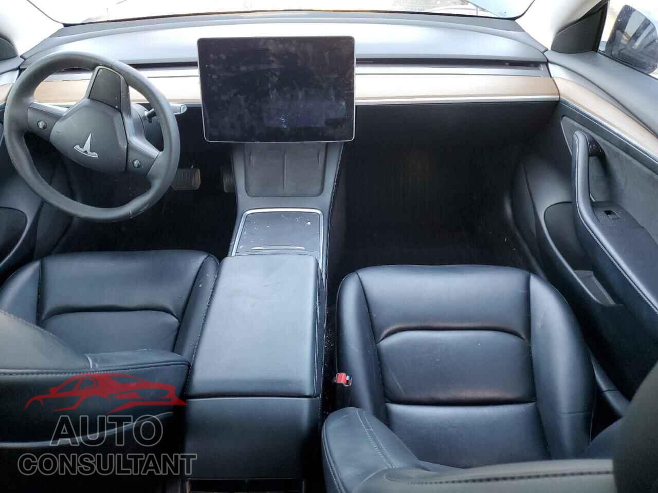TESLA MODEL 3 2021 - 5YJ3E1EB3MF993127