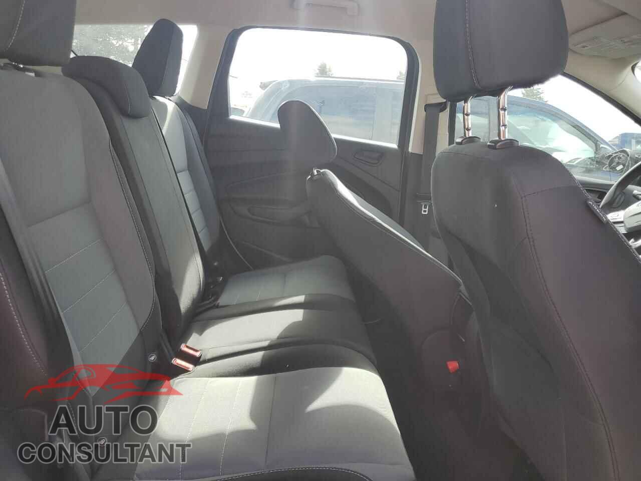 FORD ESCAPE 2017 - 1FMCU0F75HUE68635
