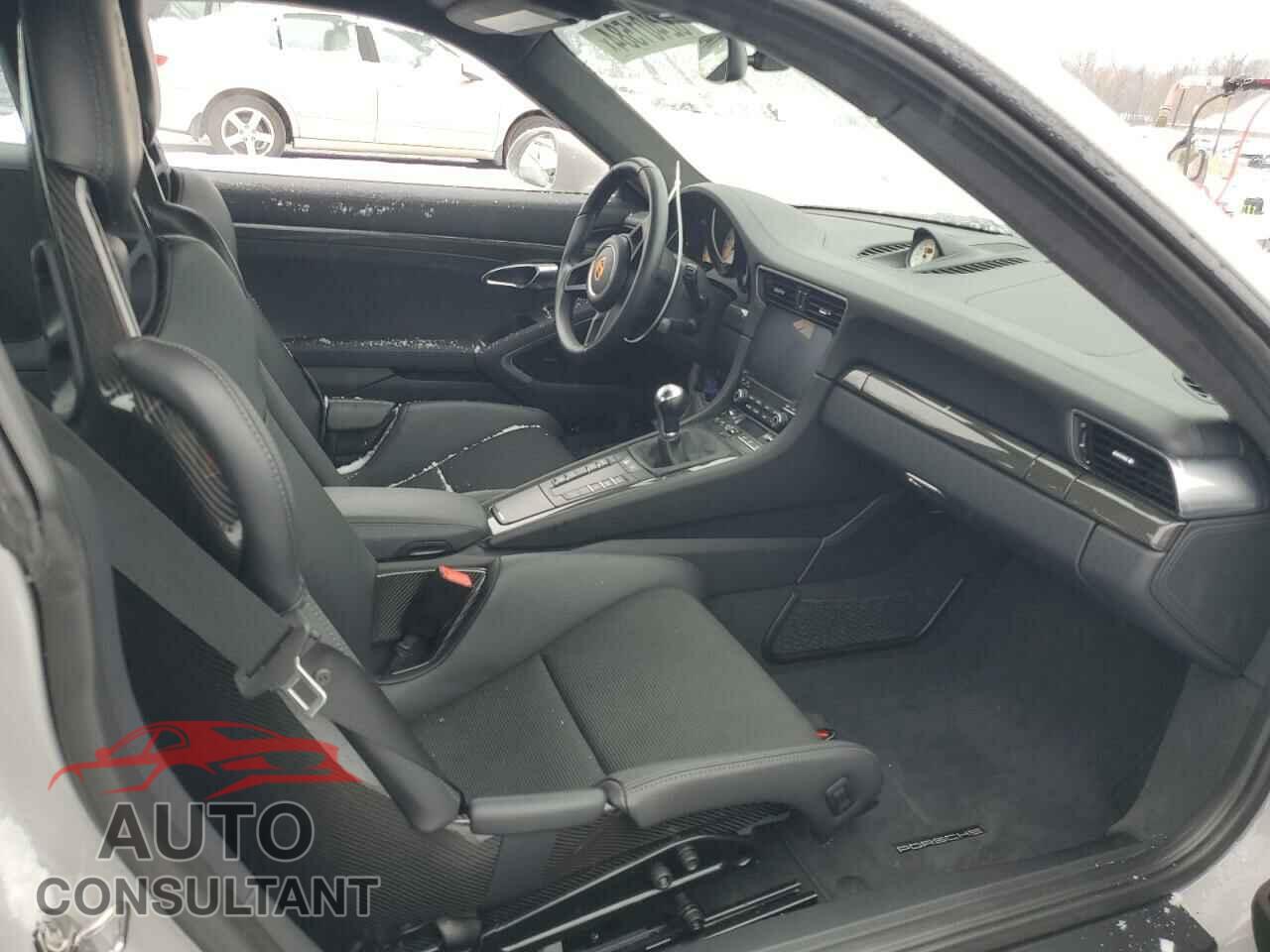 PORSCHE 911 2018 - WP0AC2A92JS176459