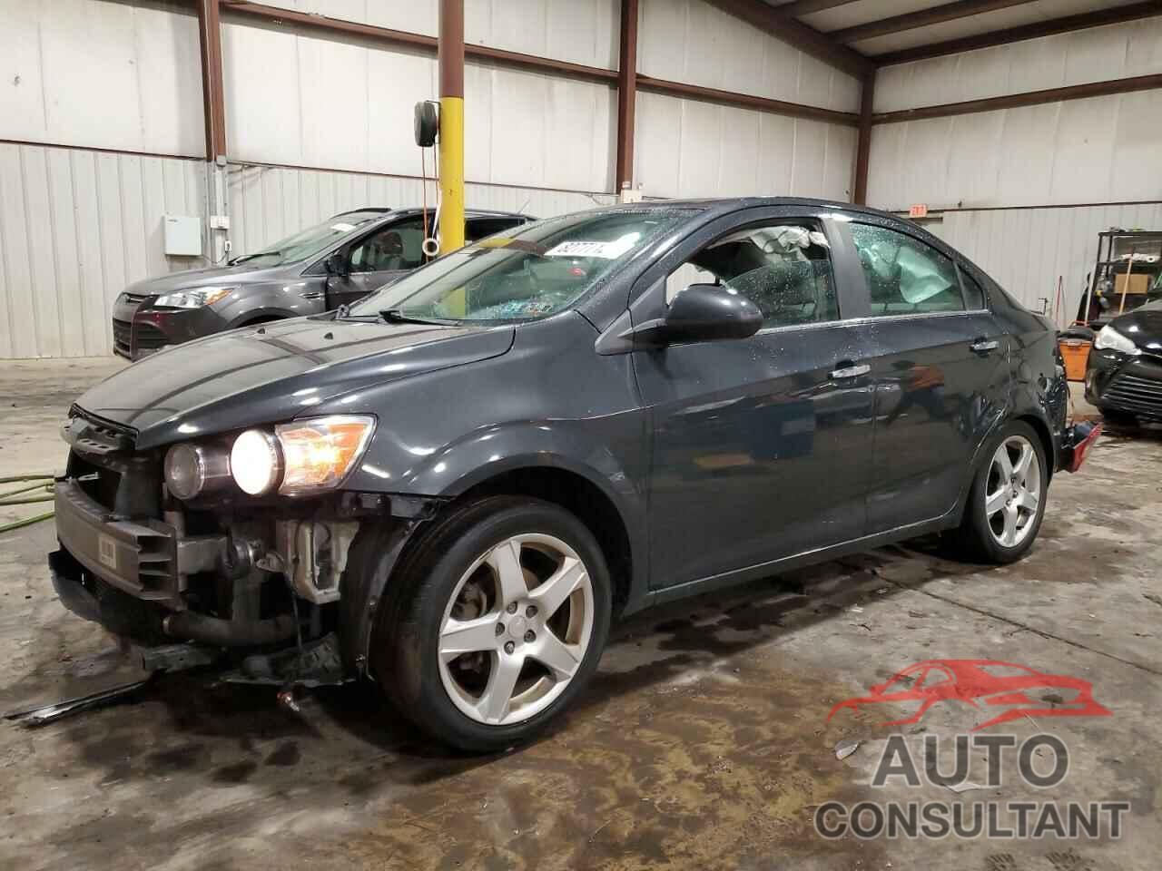 CHEVROLET SONIC 2015 - 1G1JE5SB3F4127904