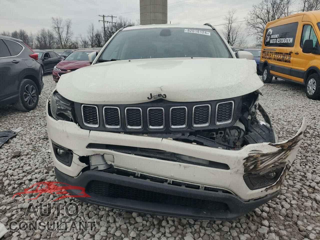 JEEP COMPASS 2018 - 3C4NJDBB7JT155321