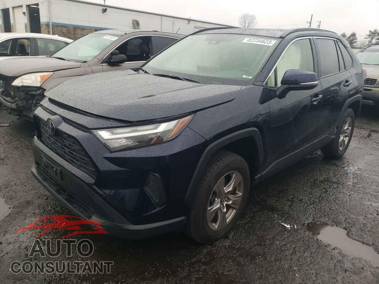 TOYOTA RAV4 2022 - JTMP1RFV2ND086673