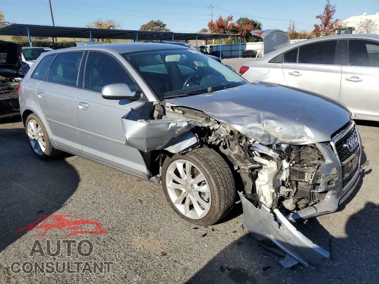 AUDI A3 2012 - WAUBEAFM9CA109532