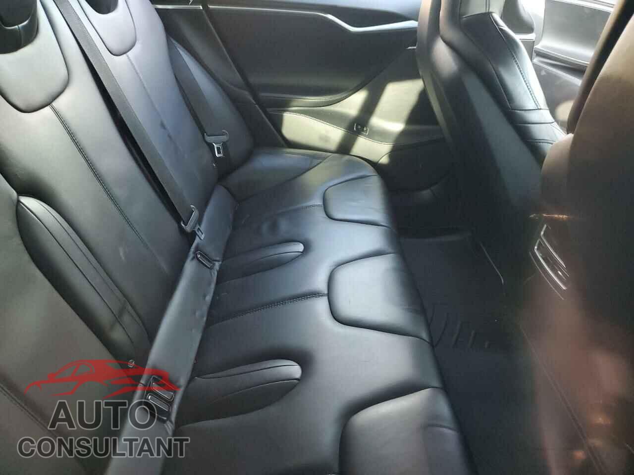TESLA MODEL S 2016 - 5YJSA1E21GF133092