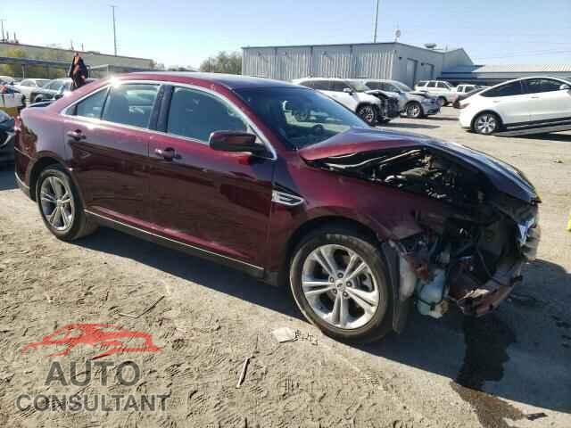 FORD TAURUS 2018 - 1FAHP2E88JG105537