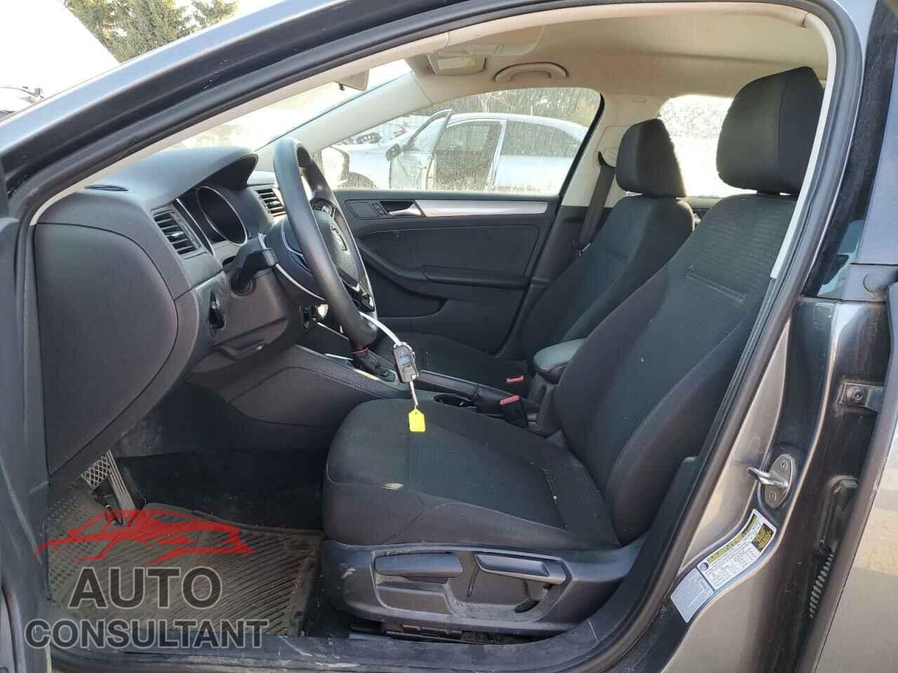 VOLKSWAGEN JETTA 2017 - 3VW2B7AJ9HM328977