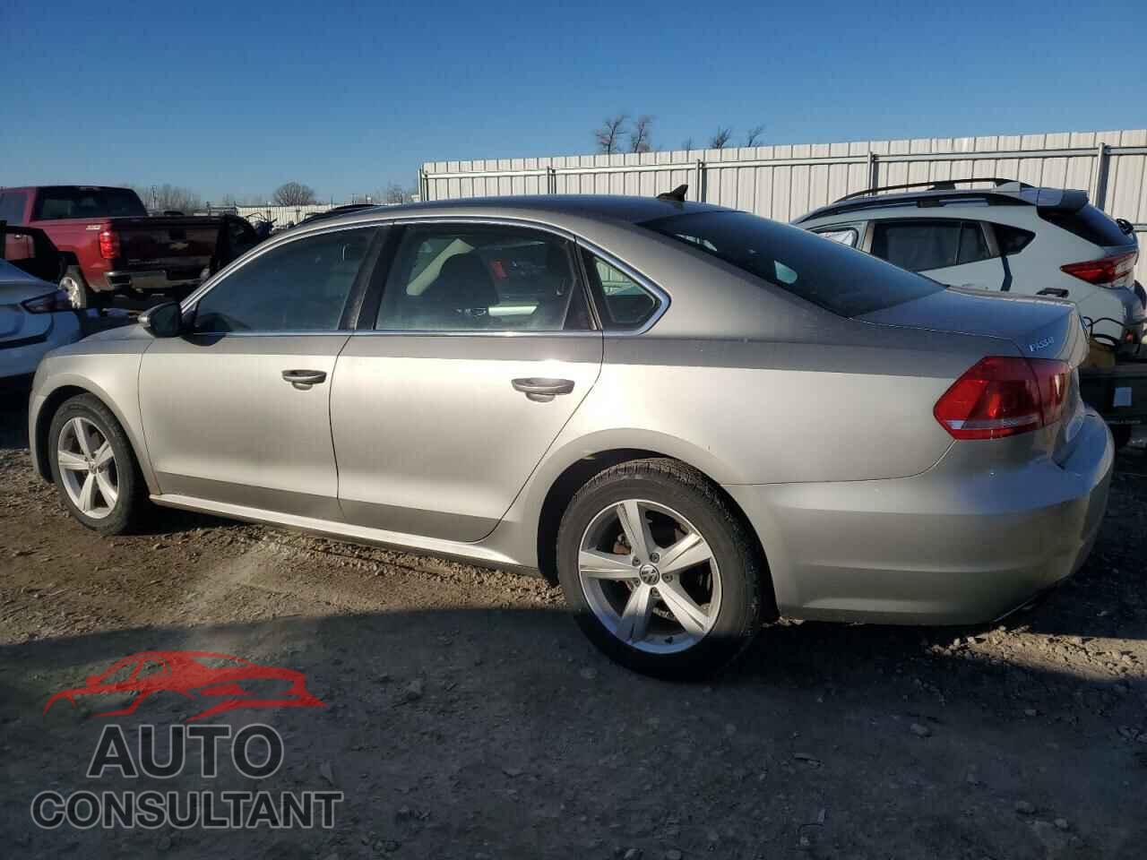 VOLKSWAGEN PASSAT 2012 - 1VWBP7A33CC087866