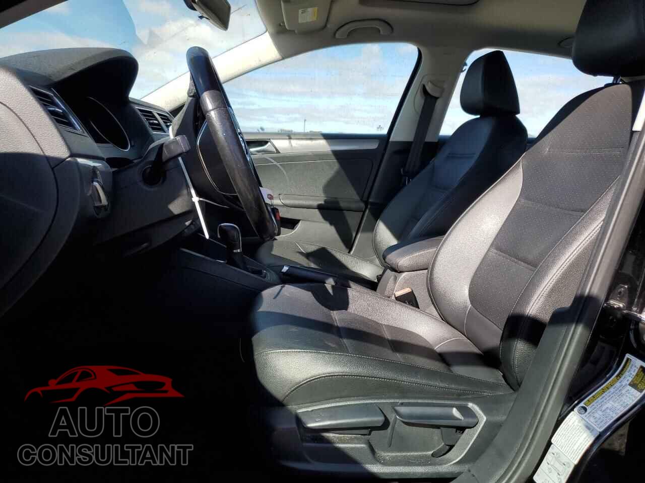 VOLKSWAGEN JETTA 2017 - 3VWDB7AJ1HM336001