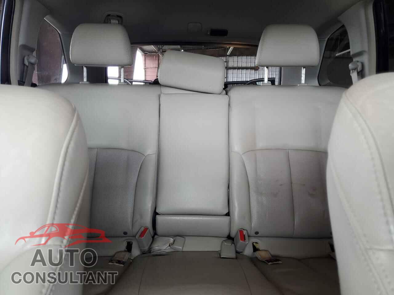 SUBARU OUTBACK 2011 - 4S4BRDKC9B2390418