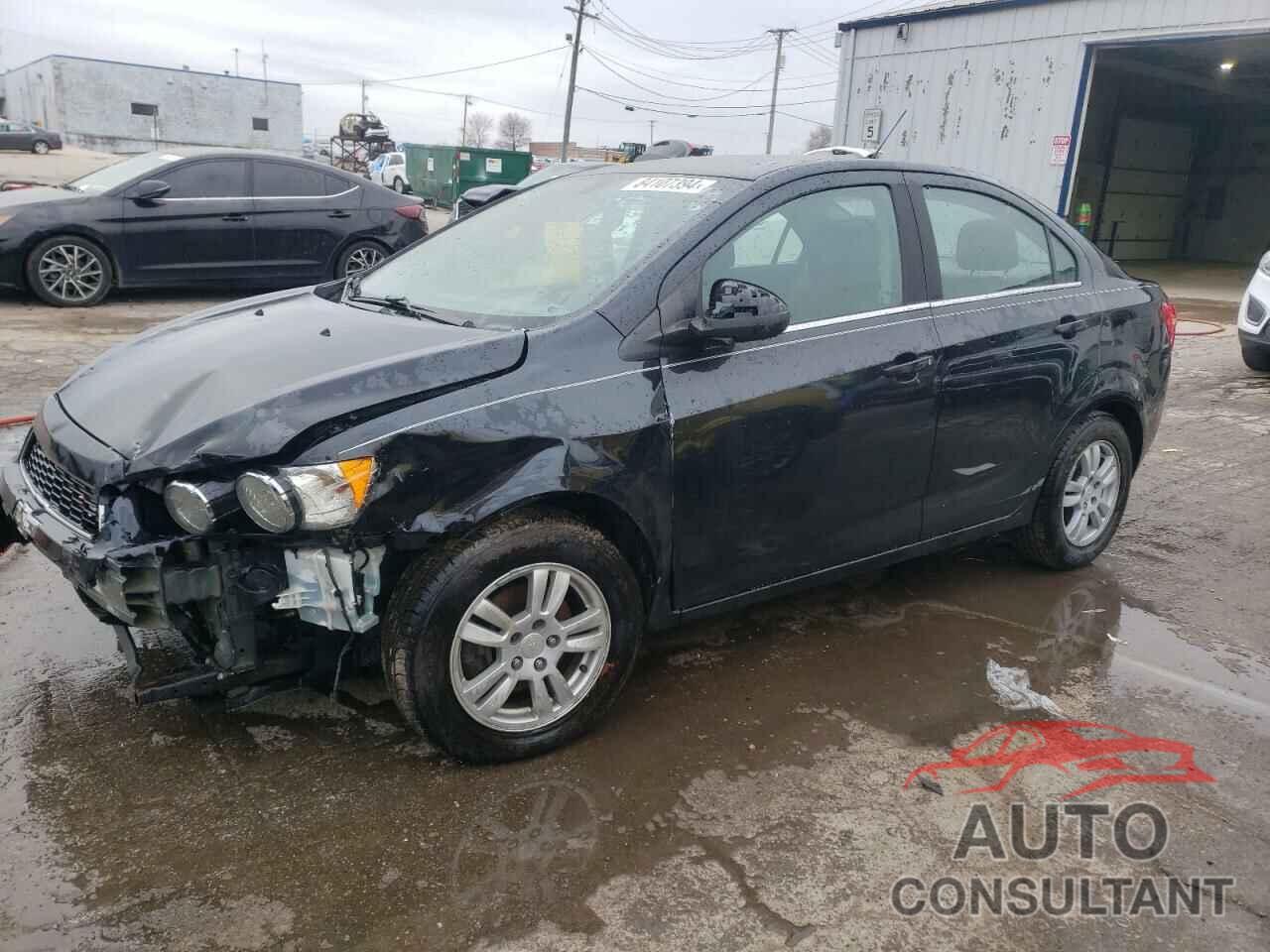 CHEVROLET SONIC 2015 - 1G1JC5SH5F4127607