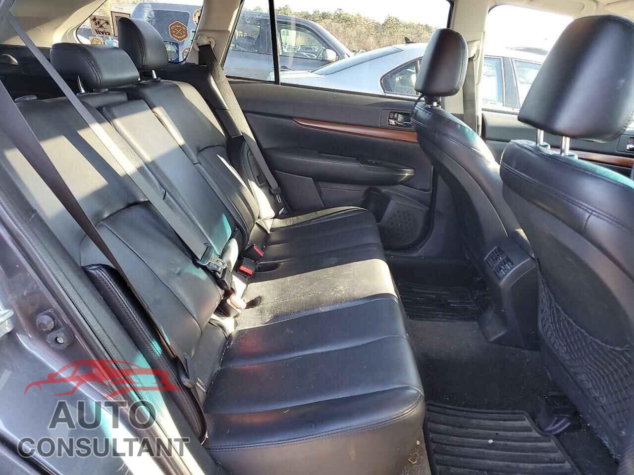 SUBARU OUTBACK 2014 - 4S4BRBLC0E3224578