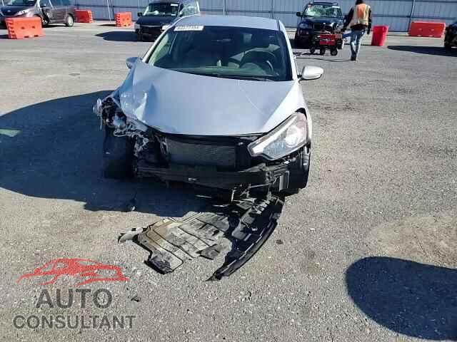 KIA FORTE 2016 - KNAFK4A64G5458214