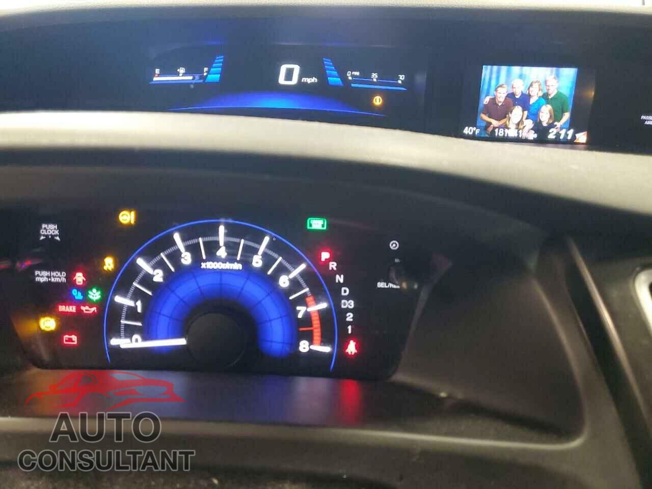 HONDA CIVIC 2013 - 2HGFB2F58DH524101