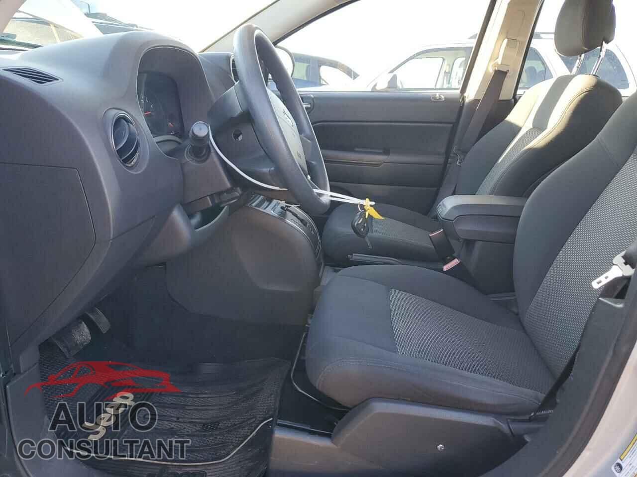 JEEP COMPASS 2010 - 1J4NF4FB9AD584861