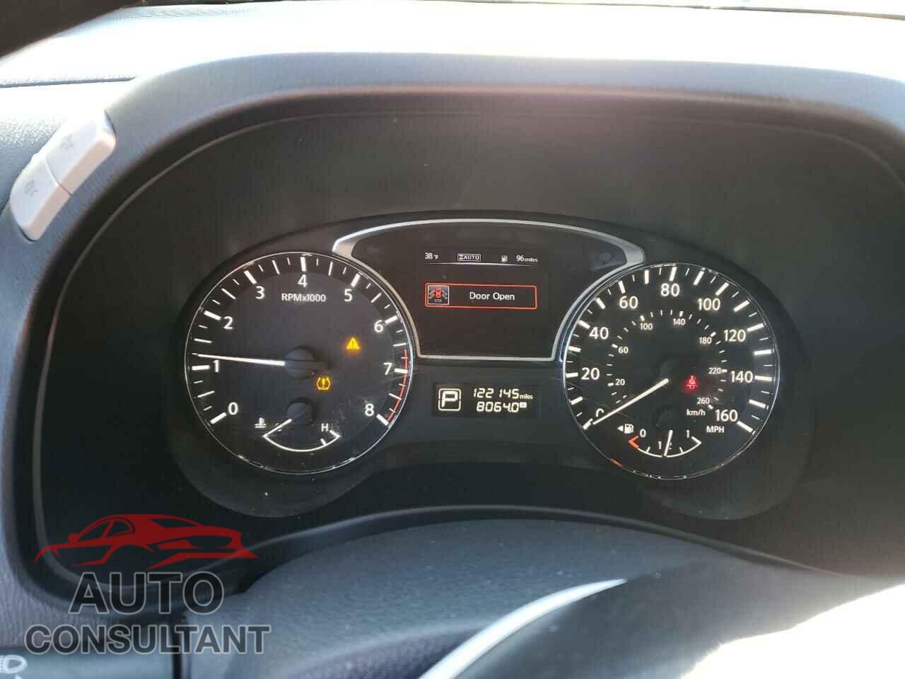 NISSAN PATHFINDER 2015 - 5N1AR2MM5FC711389