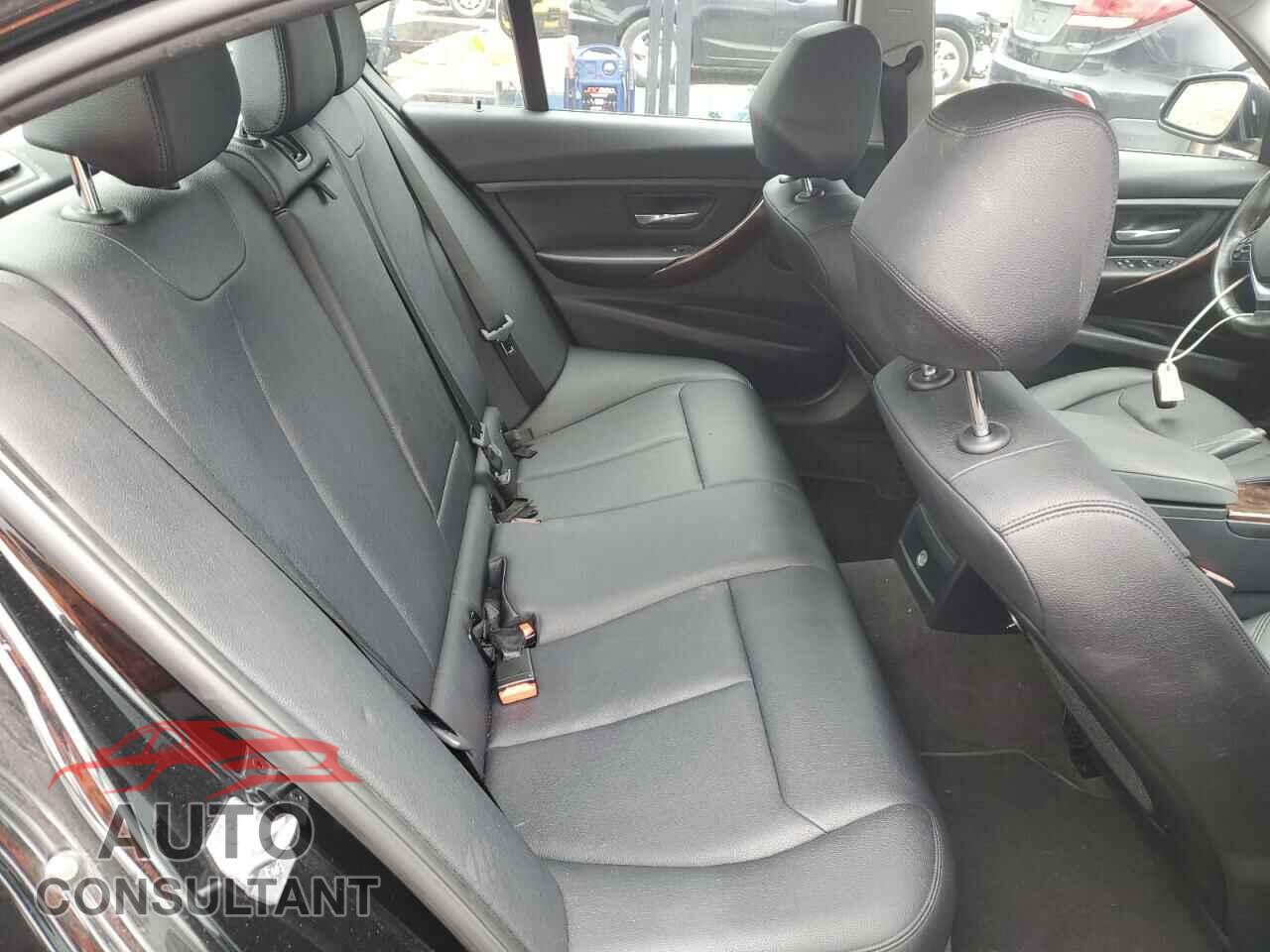 BMW 3 SERIES 2014 - WBA3B3C55EJ977908