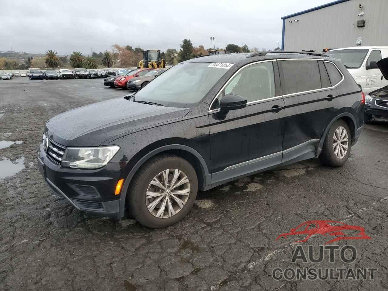 VOLKSWAGEN TIGUAN 2018 - 3VV2B7AX0JM176747