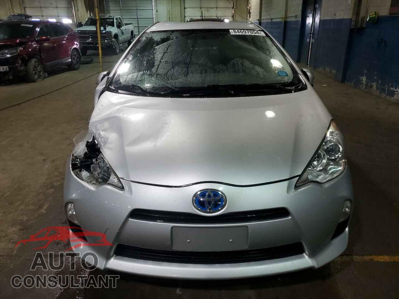 TOYOTA PRIUS 2012 - JTDKDTB30C1029972
