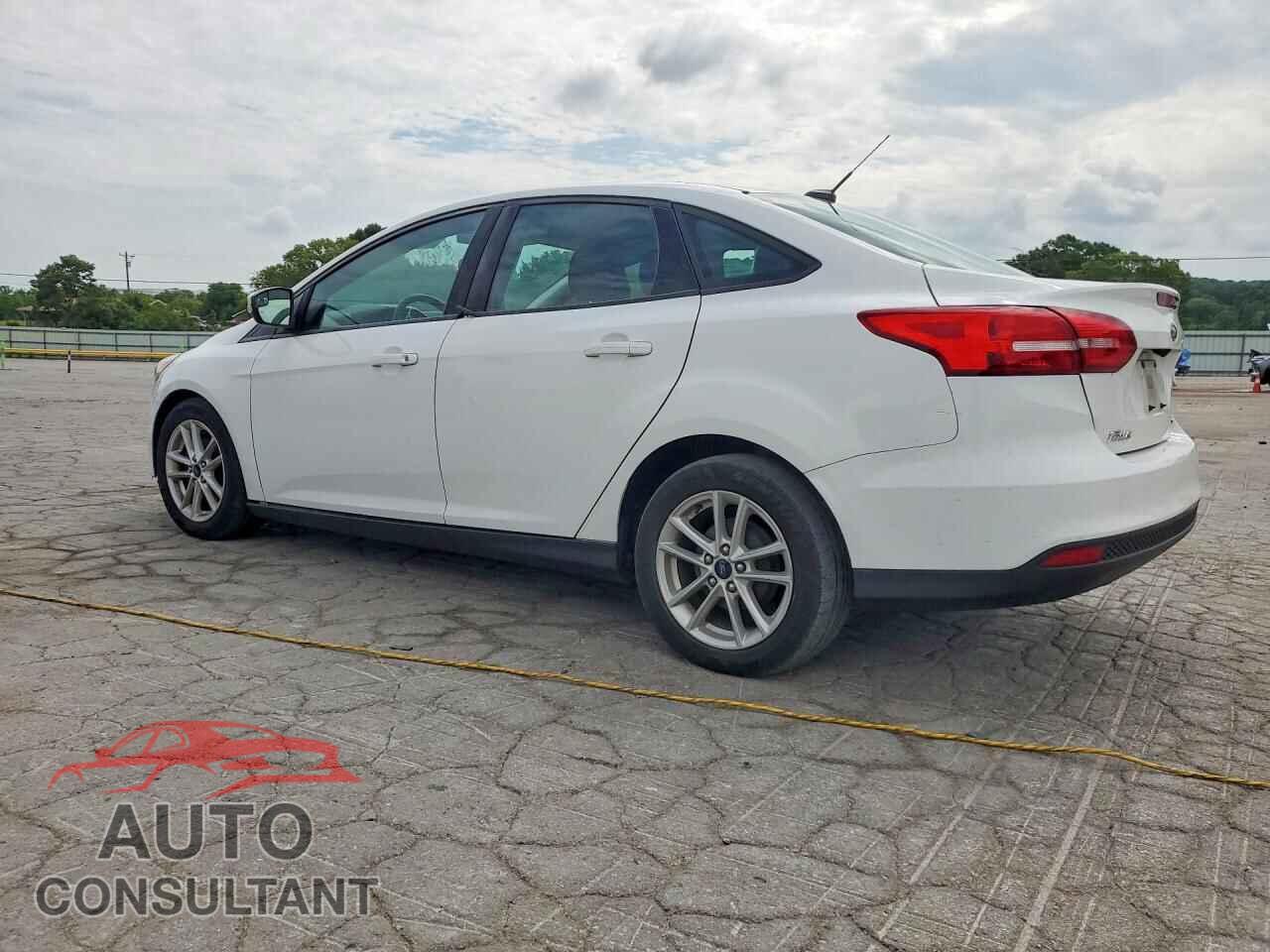 FORD FOCUS 2017 - 1FADP3F27HL275615
