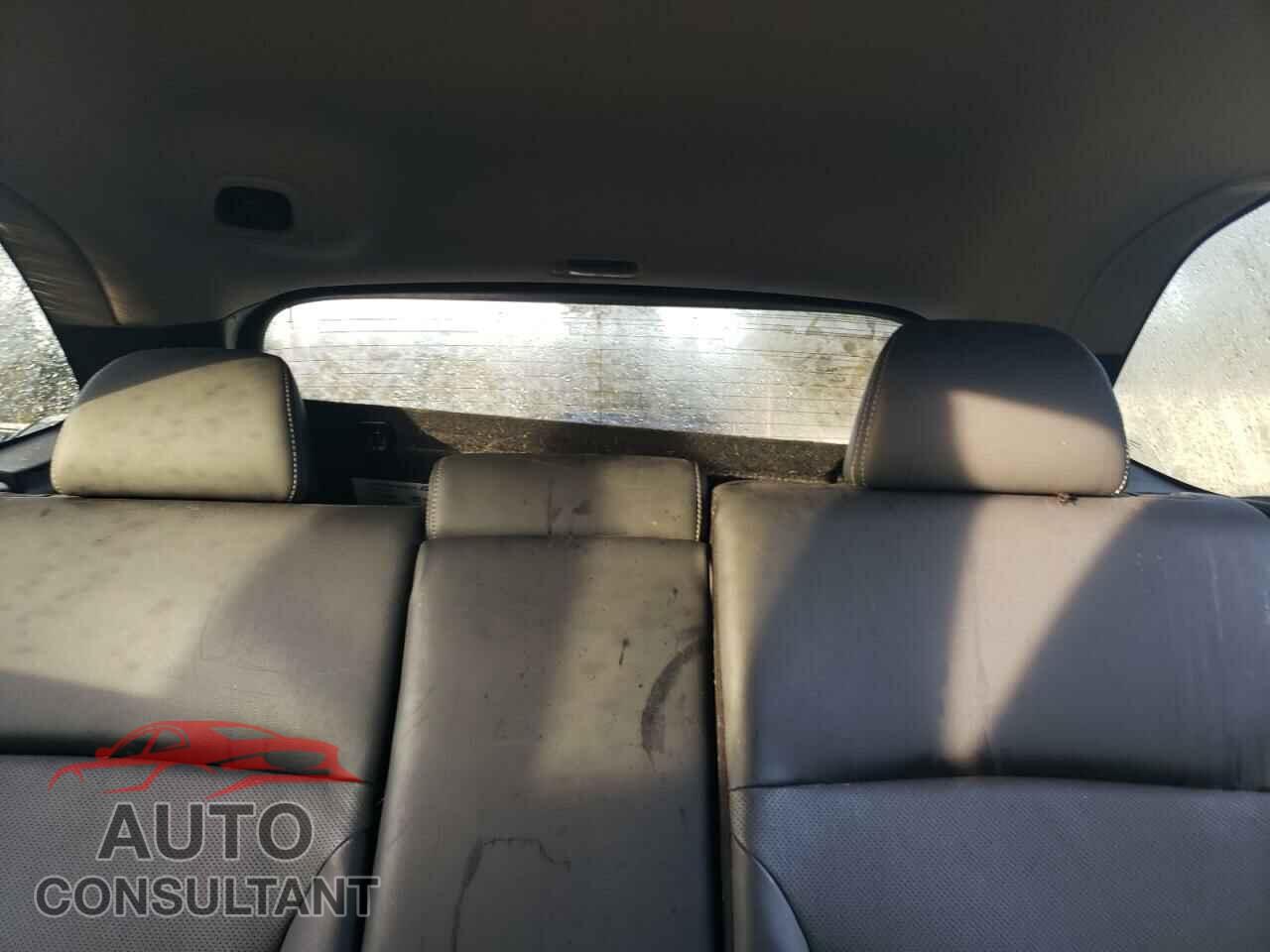 SUBARU OUTBACK 2017 - 4S4BSANC7H3328548