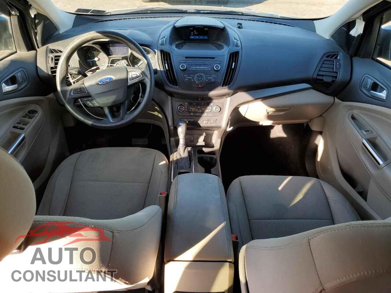 FORD ESCAPE 2017 - 1FMCU9GD7HUB22658