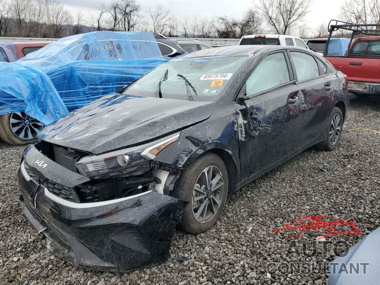 KIA FORTE 2023 - 3KPF24AD8PE690143