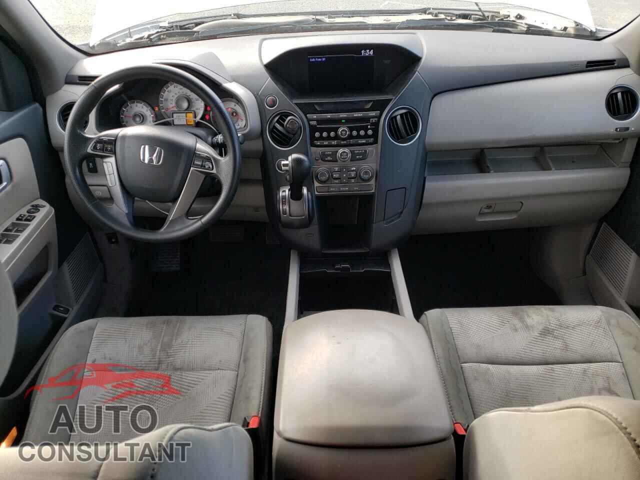 HONDA PILOT 2015 - 5FNYF4H25FB001783