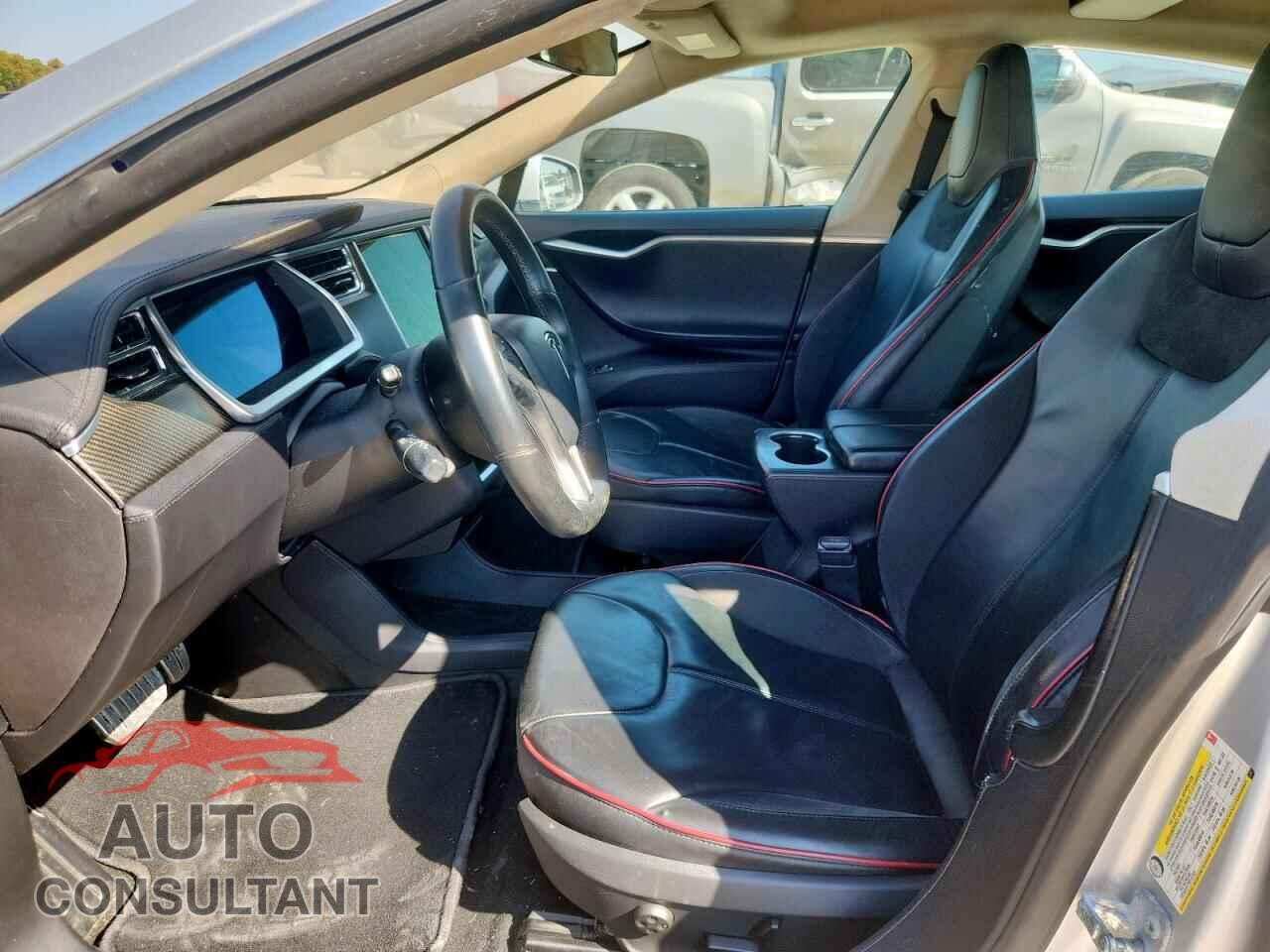 TESLA MODEL S 2013 - 5YJSA1DP0DFP06721