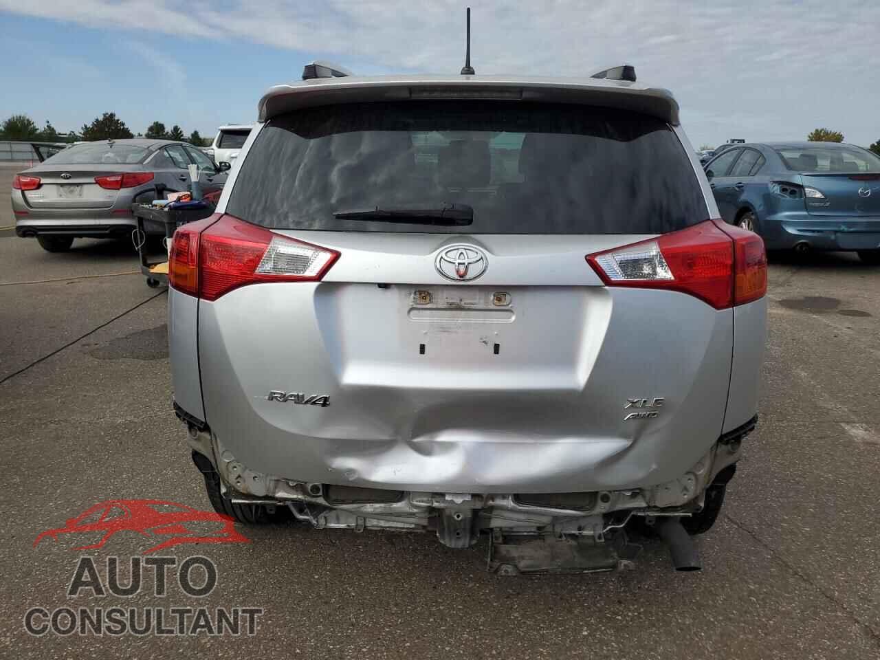 TOYOTA RAV4 2013 - JTMRFREV2DD038066