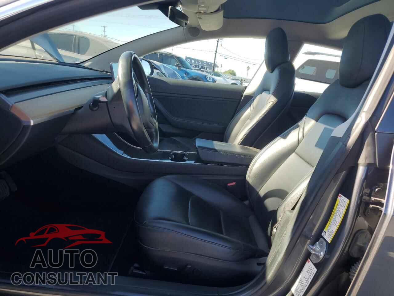 TESLA MODEL 3 2018 - 5YJ3E1EA9JF021731