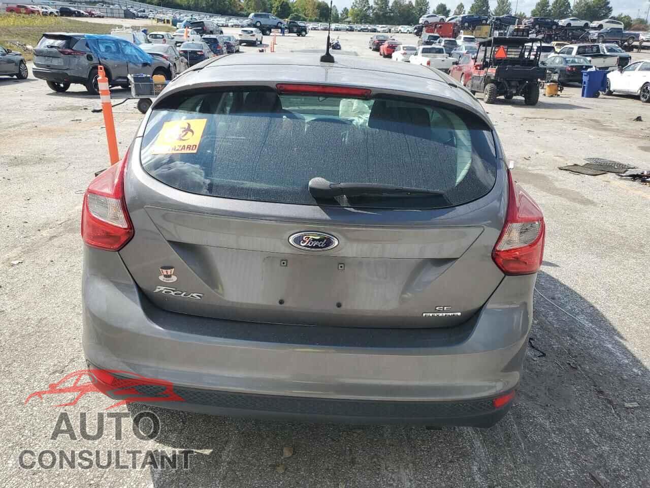 FORD FOCUS 2014 - 1FADP3K22EL340940