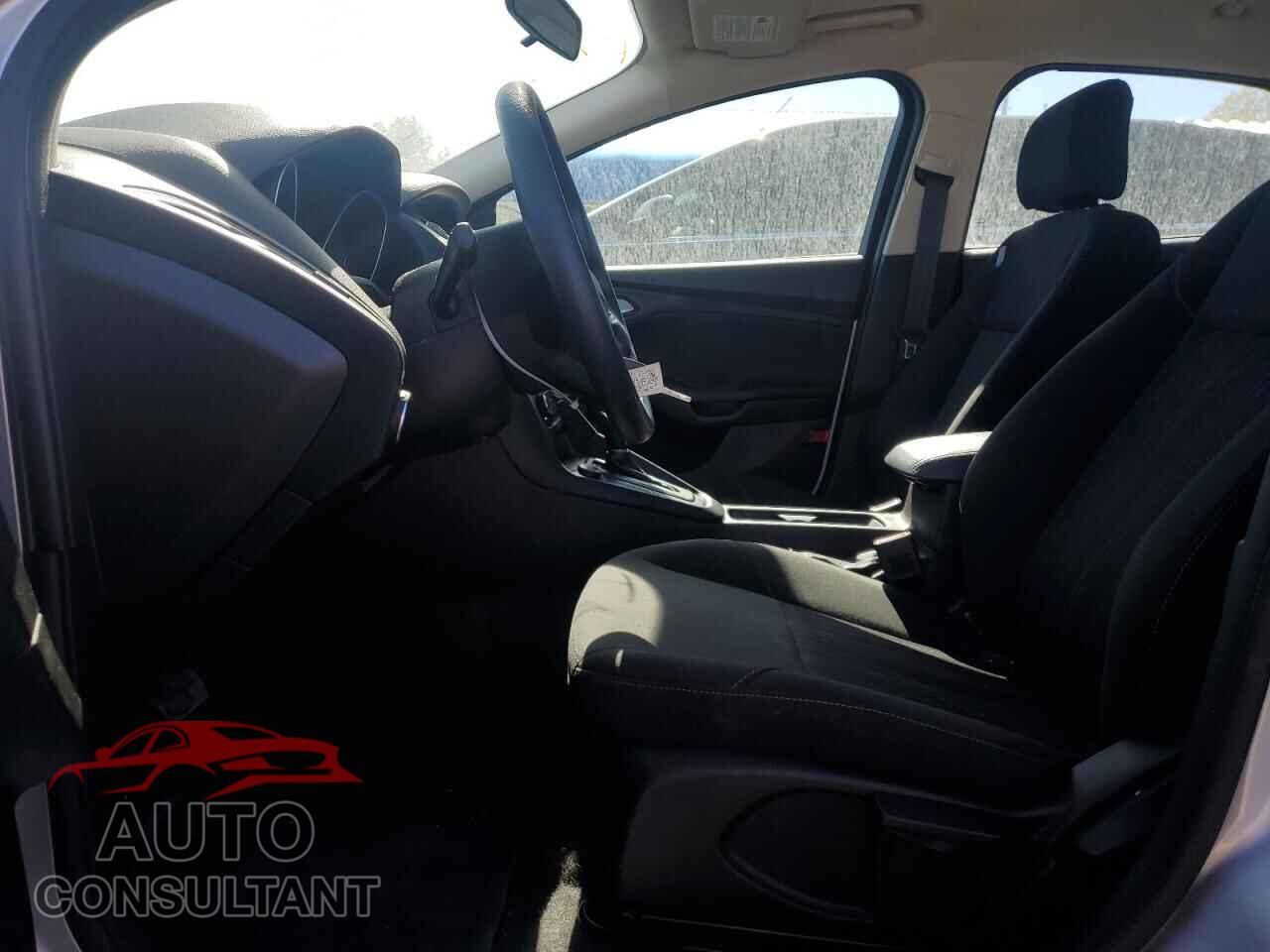 FORD FOCUS 2017 - 1FADP3F20HL329711