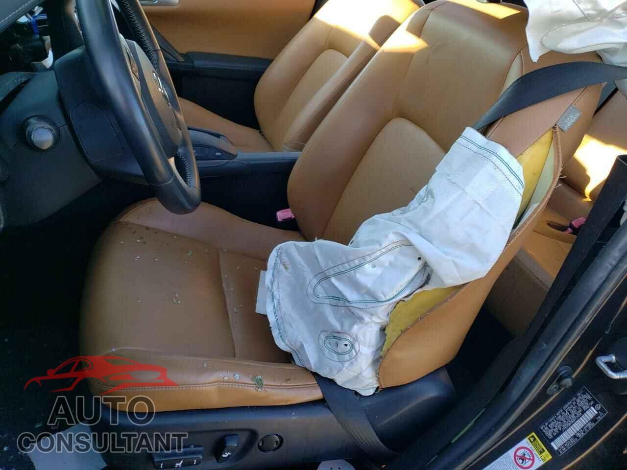 LEXUS CT 200 2011 - JTHKD5BH3B2018334