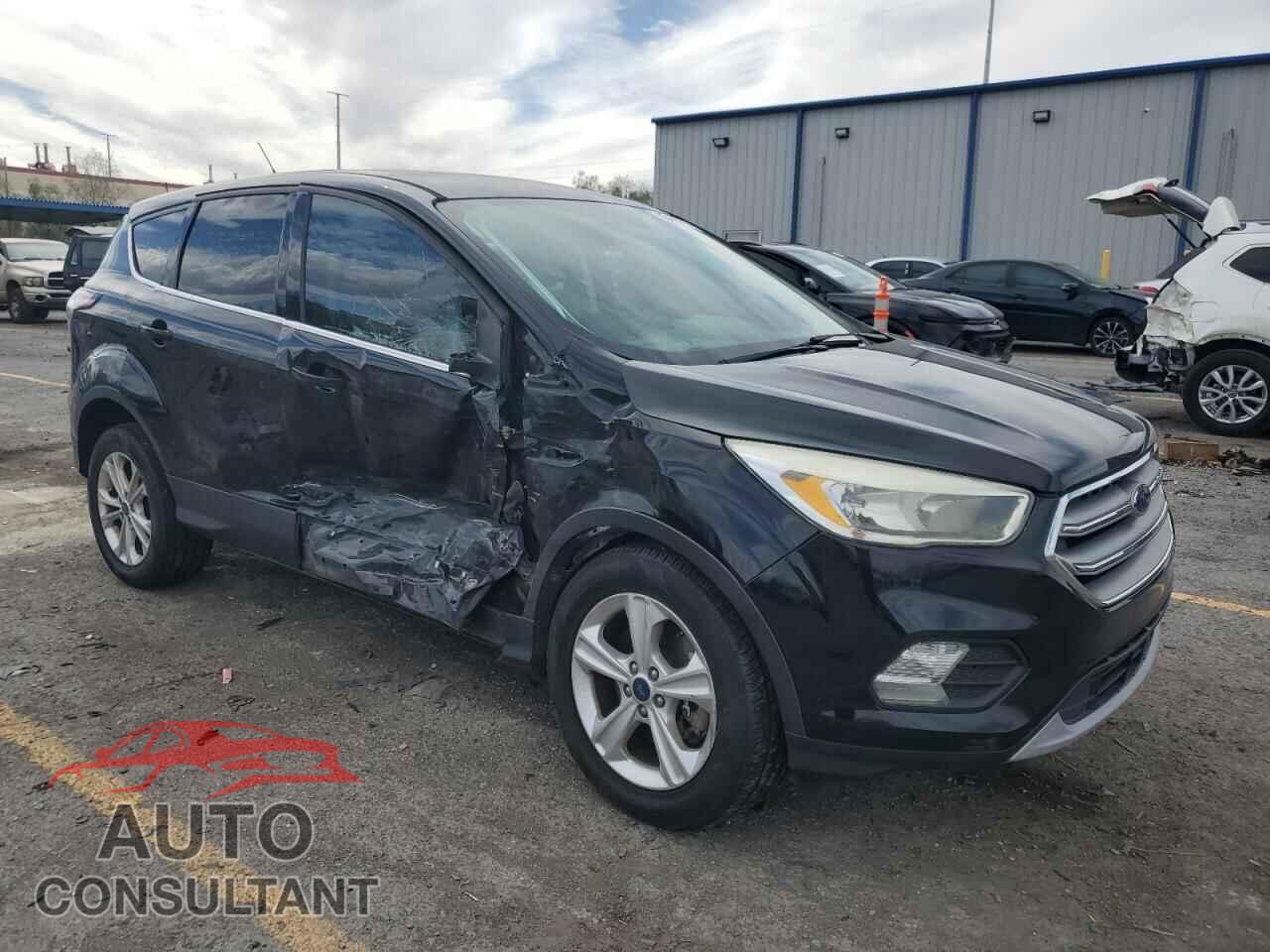 FORD ESCAPE 2017 - 1FMCU9G92HUA15030