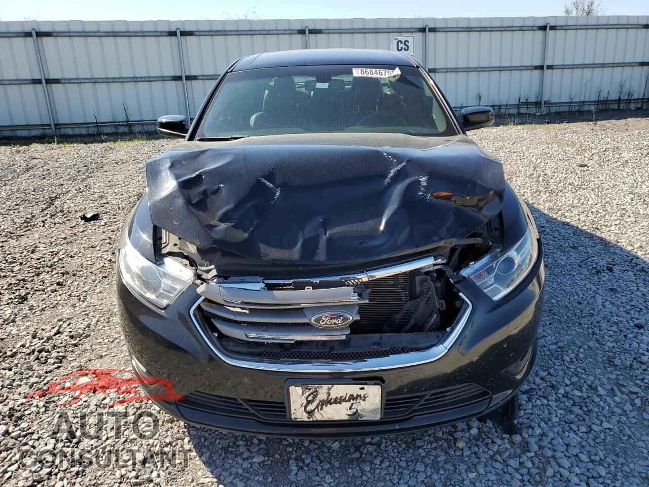 FORD TAURUS 2017 - 1FAHP2E84HG110955