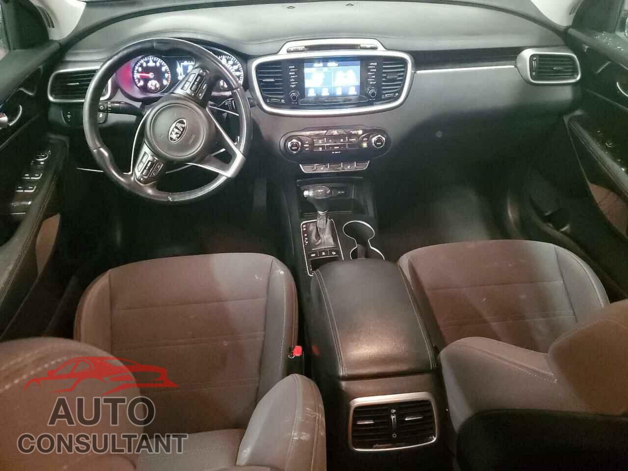 KIA SORENTO 2017 - 5XYPGDA32HG261775