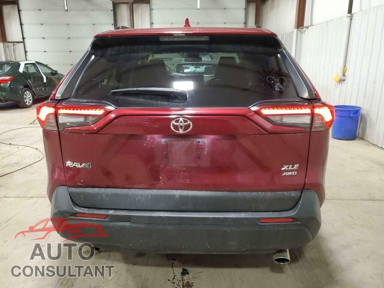 TOYOTA RAV4 2019 - JTMP1RFV6KD027475