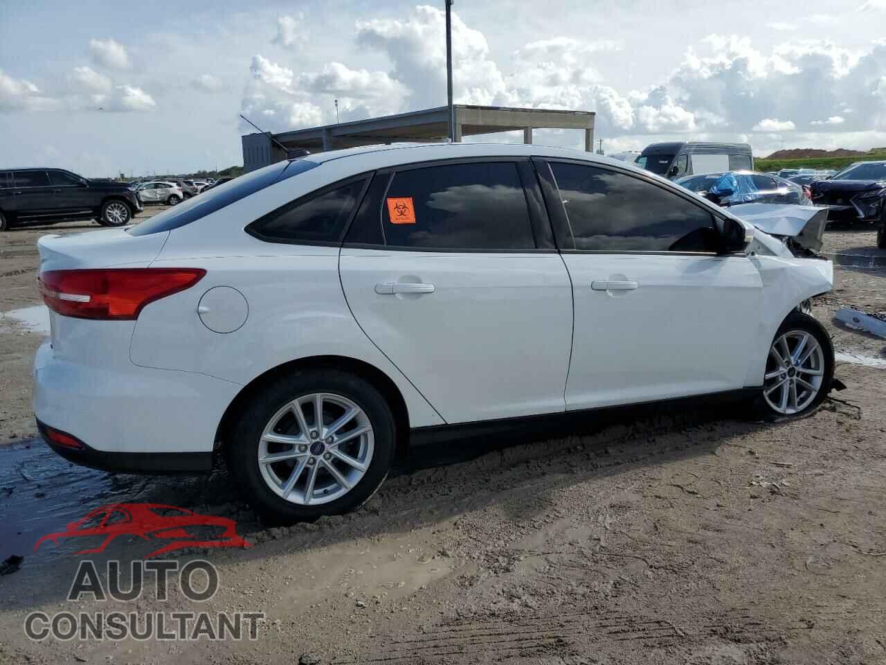 FORD FOCUS 2016 - 1FADP3F21GL228918