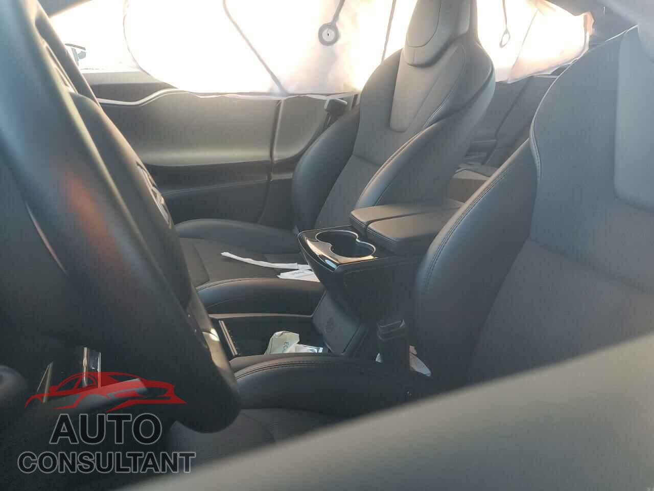TESLA MODEL S 2018 - 5YJSA1E25JF265425