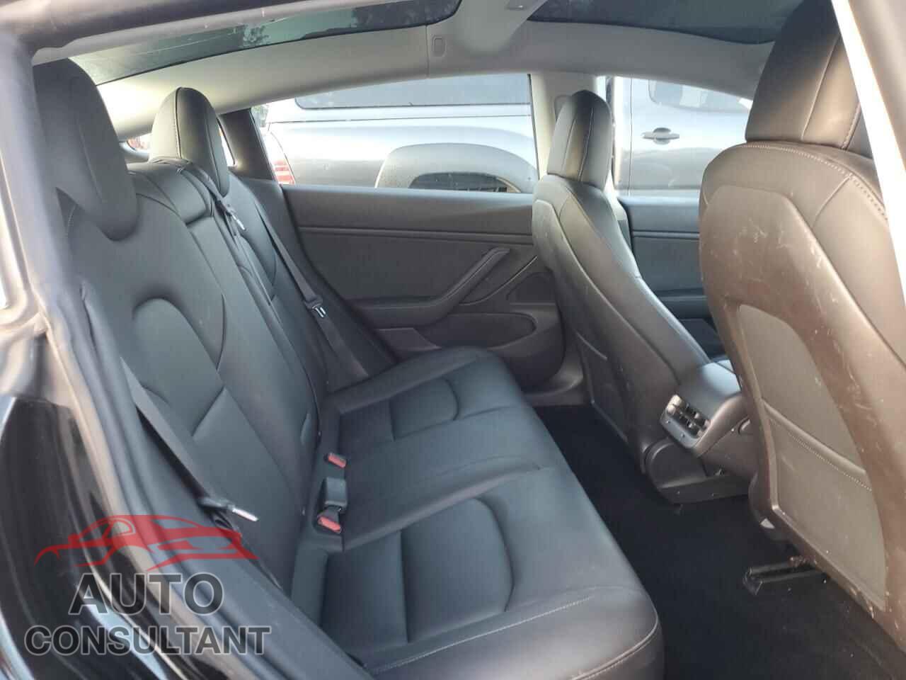 TESLA MODEL 3 2019 - 5YJ3E1EA2KF361918