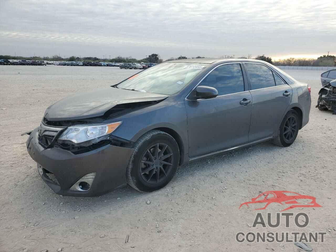 TOYOTA CAMRY 2013 - 4T4BF1FK3DR278624